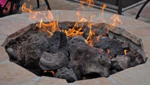 3 Benefits of Adding a Fire Pit to Your Outdoor Space
